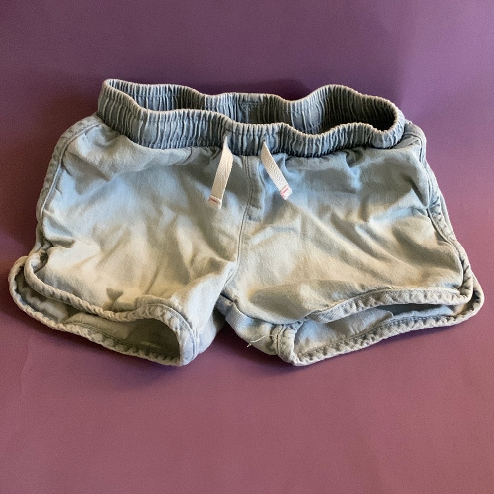 Cat & Jack light Denim Shorts!